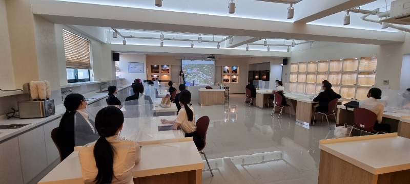 KakaoTalk_20210616_171142222_09.jpg