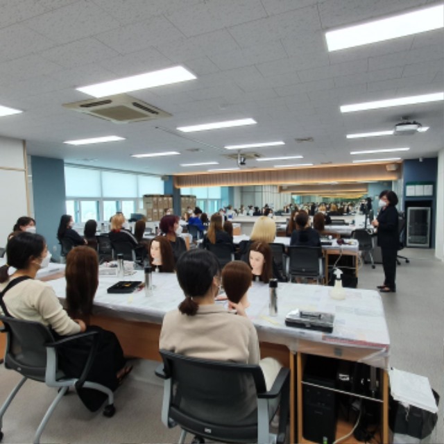 [헤어프라임]자격증취득-업스타일2급4.jpg