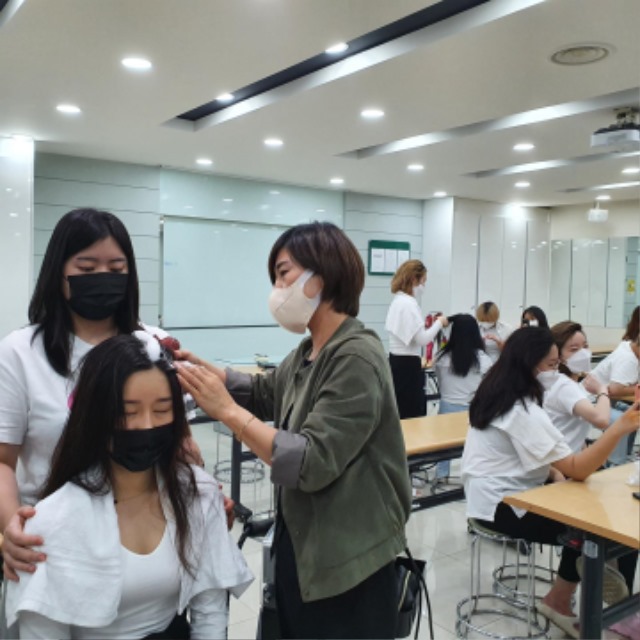 [헤어프라임]자격증취득-두피모발정보관리사1급5.jpg